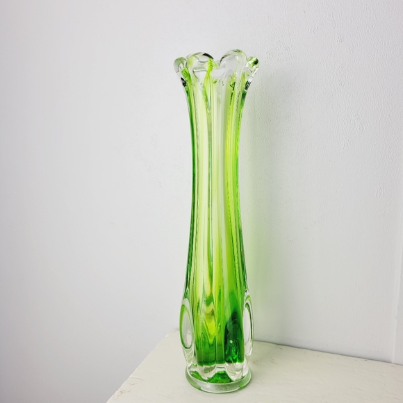 Vintage Six Finger Glass Swung Vase - Emerald Green to Clear - 9 inch Bud Vase - Picture 3 of 16